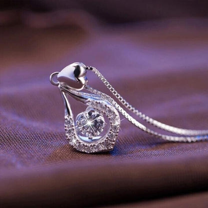 📢📢50 % DE RÉDUCTION !! ⏰ Collier « Twinkling Heart » avec pierre en forme de goutte d'eau – Apportez une touche d'éclat à vos tenues de tous les jours et à vos occasions spéciales ✨