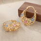 📢📢50 % DE RÉDUCTION !! ⏰Boucles d'oreilles créoles en forme de croissant plaquées or avec des fleurs en émail