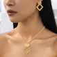 Parure collier & boucles d'oreilles chic moderne