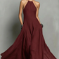Robe longue élégante sans manches à col licou pour femme