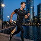 👕 -50% MAINTENANT ! ⏰ Ensemble Haut & Pantalon de Compression Quick-Dry pour Homme – Évacuation de l'humidité & maintien – Parfait pour la salle, la course ou la récupération – Léger et flexible 👖