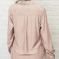 👚 50% DE RÉDUCTION ☀️ Chemise femme unie – Col, manches longues & boutonnage – Tissu doux, facile à assortir avec jean, jupe ou veste – intemporelle et polyvalente 🕶️✨