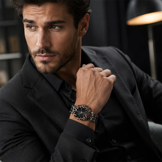 📢📢✨ PROMO -50% ! ⏰ Montre Quartz Créative en Forme de Griffe pour Homme – Cadran Expressif, Bracelet Métallique Sculptural, Style Audacieux Jour & Nuit 🔥