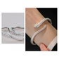 🎉 OFFRE LIMITÉE -50% ! 🐍 Bracelet Jonc Serpent Vintage – Manchette Ouverte Réglable avec Écailles Texturées & Yeux Verts ✨