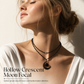📢📢50 % DE RÉDUCTION !! ⏰ Collier gothique – Perles cristal & pendentif lune ajourée ✨